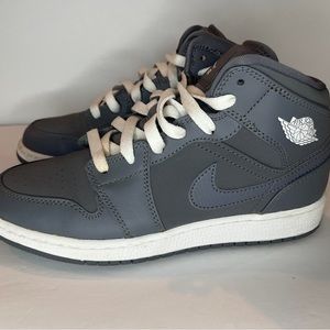Air Jordan Gray boys size 4.5